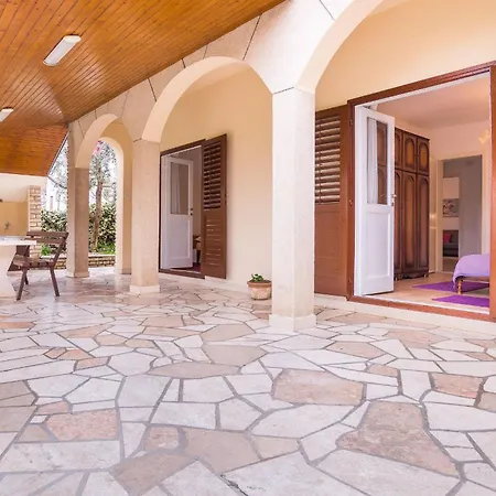 Carpe Diem Apartment Trogir